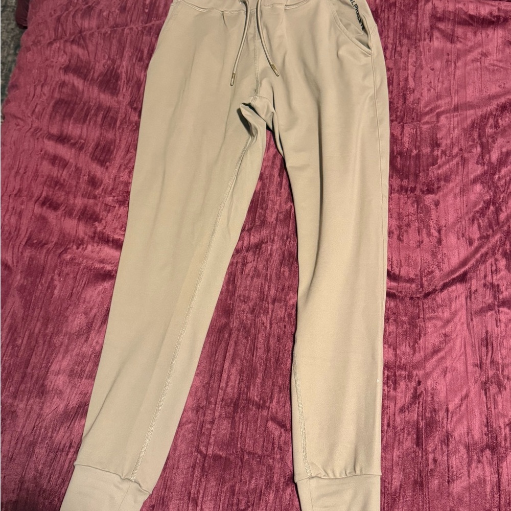 Alphalete women’s Beige Jogger Sweatpants